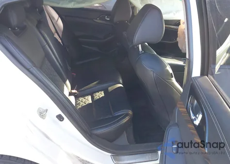 2017 Nissan Maxima 3.5 Platinum z USA, uszkodzony, nr VIN 1N4AA6AP0HC375046